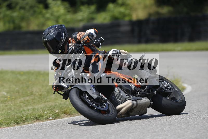 /27 12.06.2025 Ducati Schweiz Trackday Warmup  ADR/gruen-vert/27